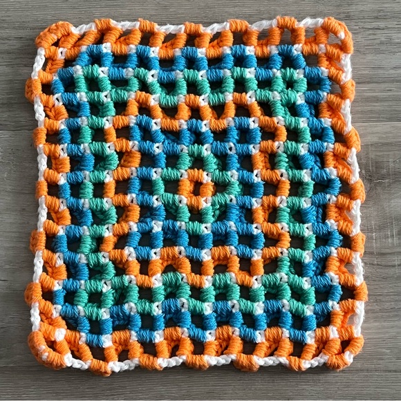 New Crochet Patriotic Star & Square Ruffle Doilies (Set of 2) - Picture 6 of 14